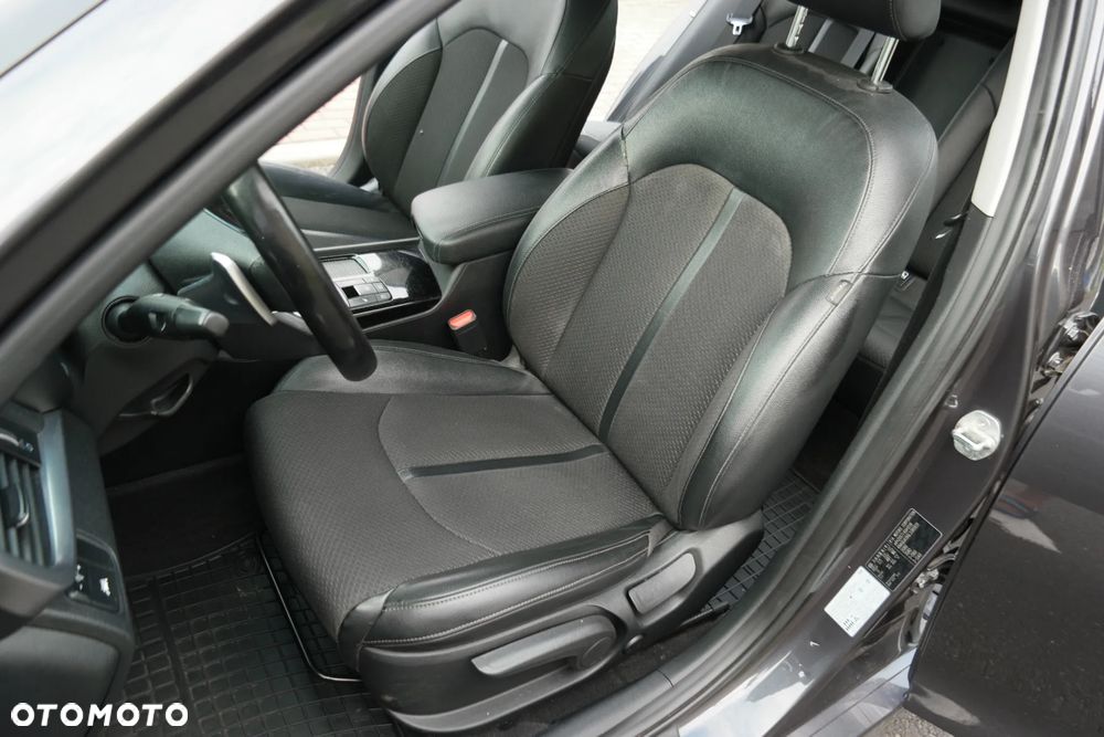 Kia Optima - 26