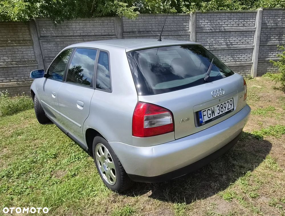 Audi A3 Sportback 1.6 Ambition - 3