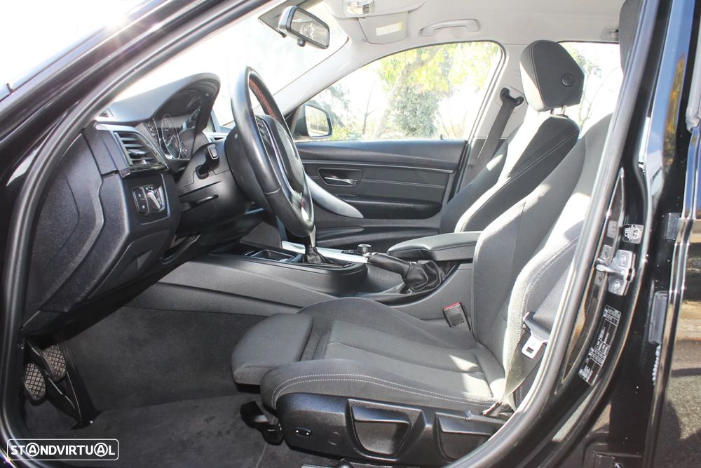 BMW 318 d Touring Line Sport - 6