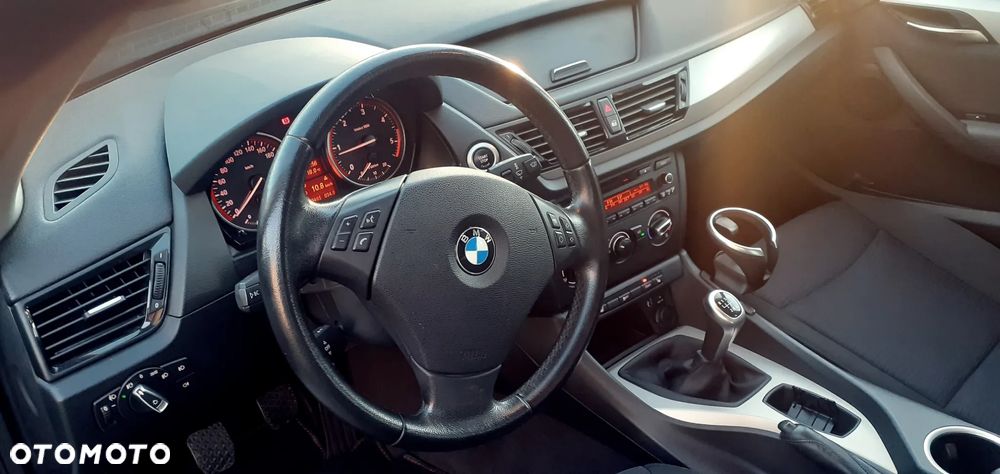 BMW X1 sDrive18d - 21