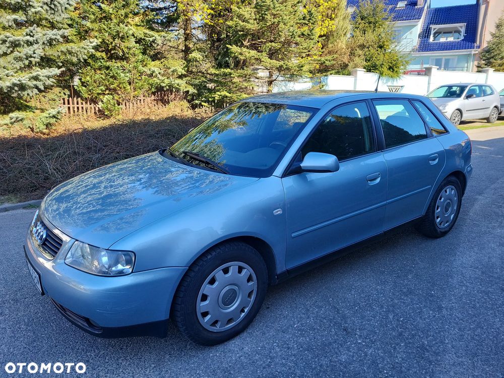 Audi A3 Sportback 1.8 Attraction - 25