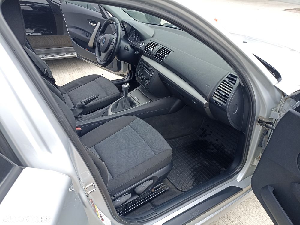 BMW Seria 1 116i - 9