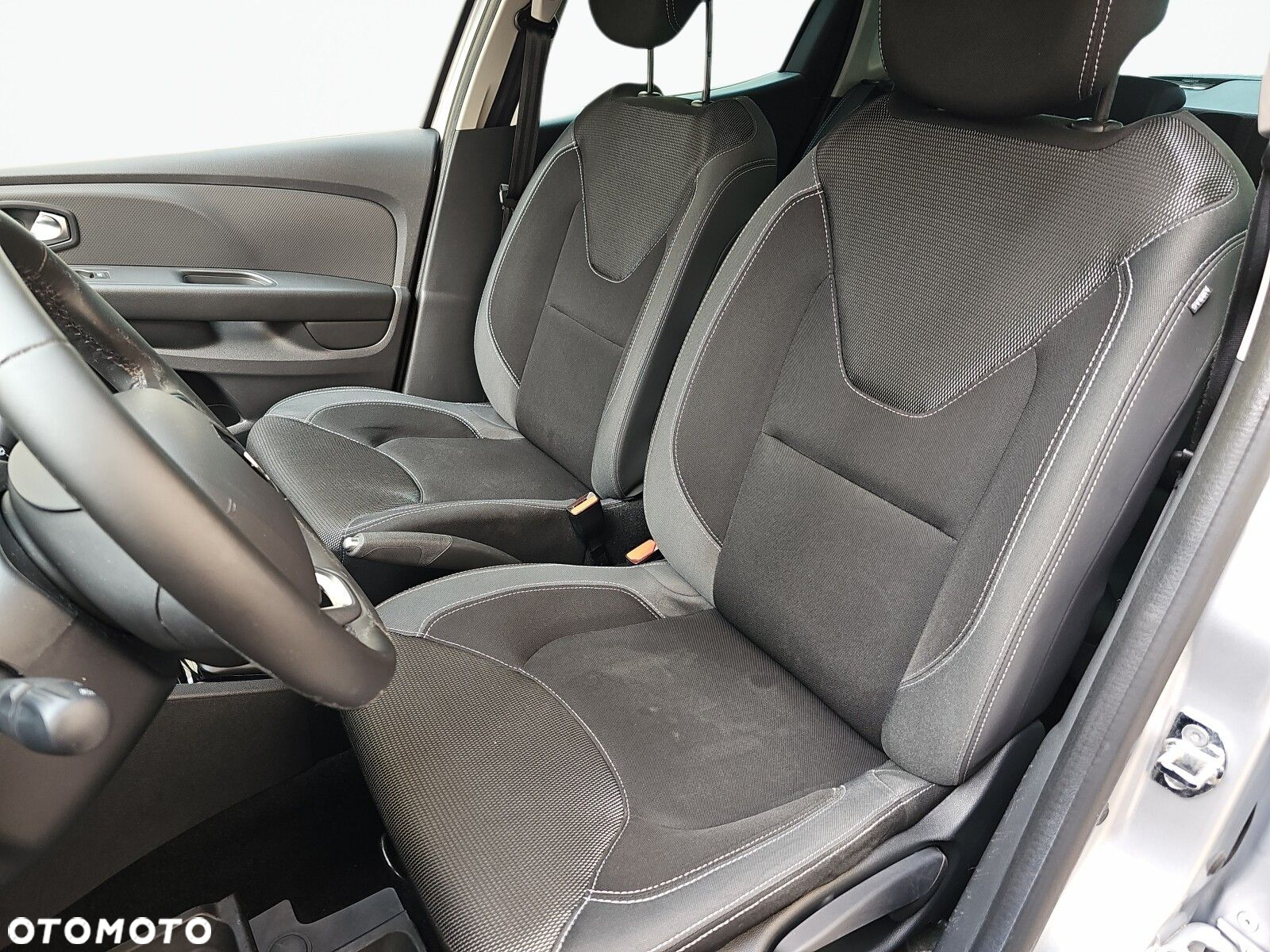 Renault Clio - 13