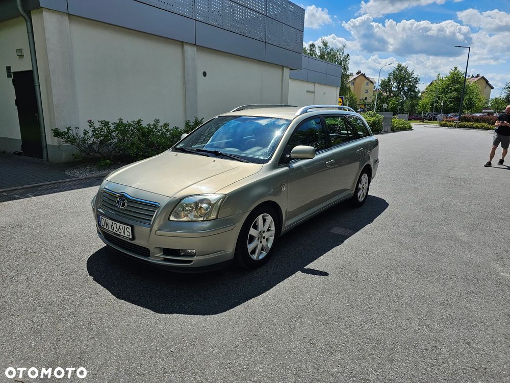 Toyota Avensis 2.0 D-4D High - 2