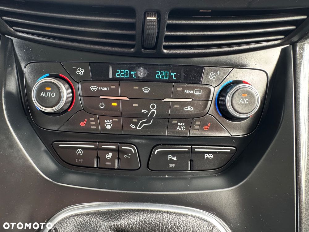 Ford Kuga 2.0 TDCi 2x4 Titanium - 34