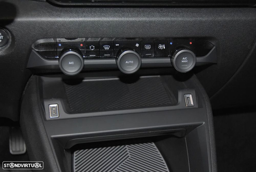 Citroën C4 1.2 Hybrid Plus e-DSC6 - 30