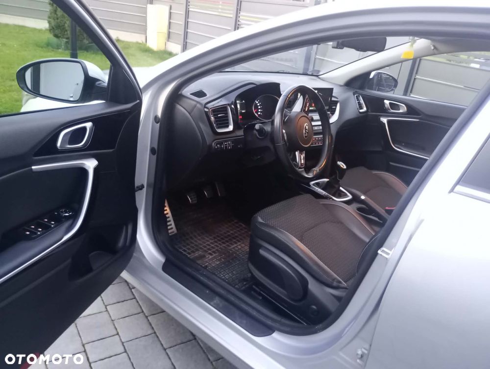 Kia Ceed 1.4 T-GDI L Business Line Plus - 23