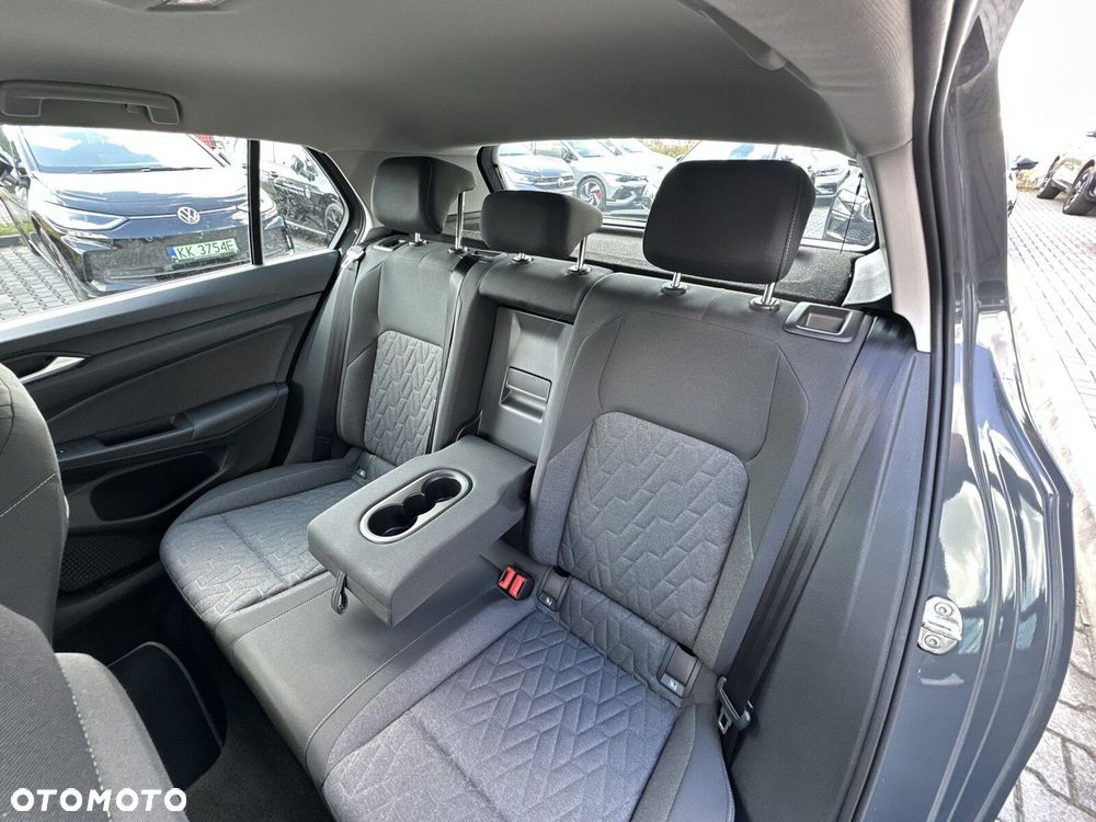 Volkswagen Golf - 17