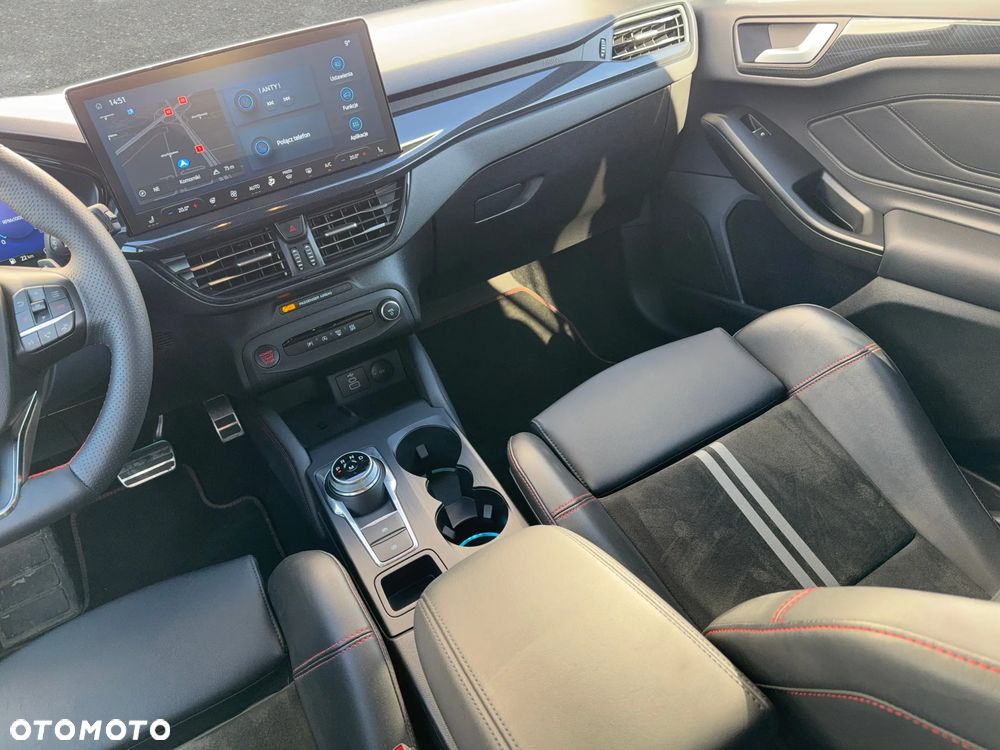 Ford Focus 2.3 EcoBoost ST X - 16