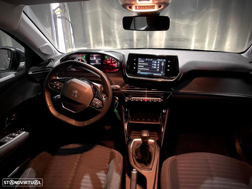 Peugeot 208 1.2 PureTech Active - 12