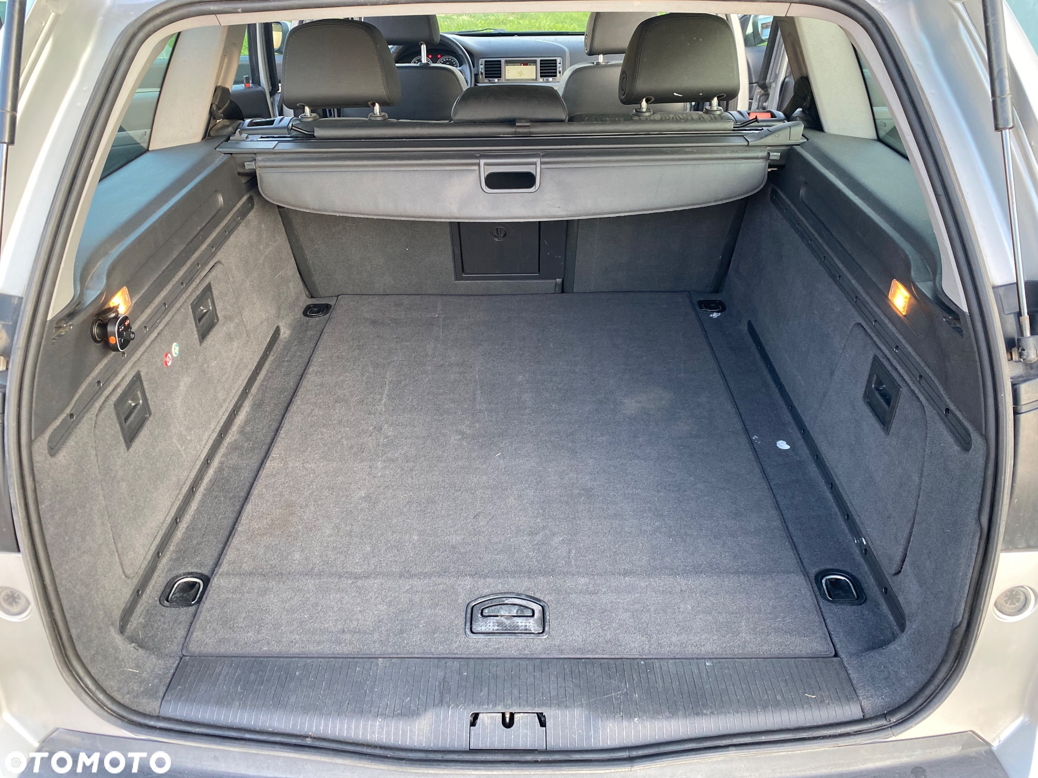 Opel Vectra 1.9 CDTI Cosmo - 11
