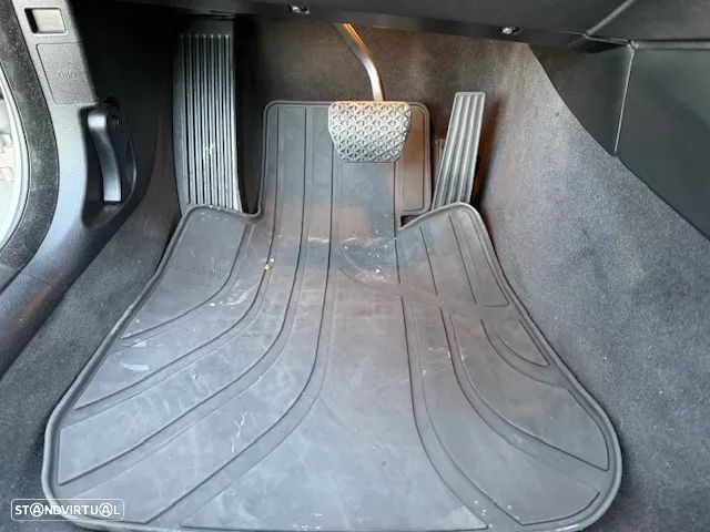 BMW 320 d Auto - 22