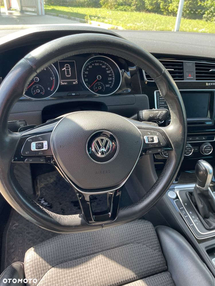 Volkswagen Golf 1.6 TDI BlueMotion Technology DSG Comfortline - 20