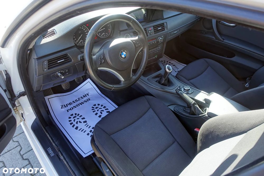 BMW Seria 3 320i Edition Sport - 11