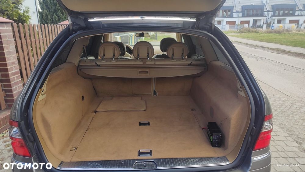 Mercedes-Benz Klasa E 350 4-Matic Elegance - 27