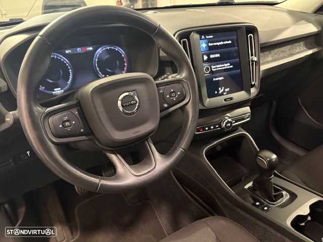 Volvo XC 40 1.5 T2 Plus Dark - 37