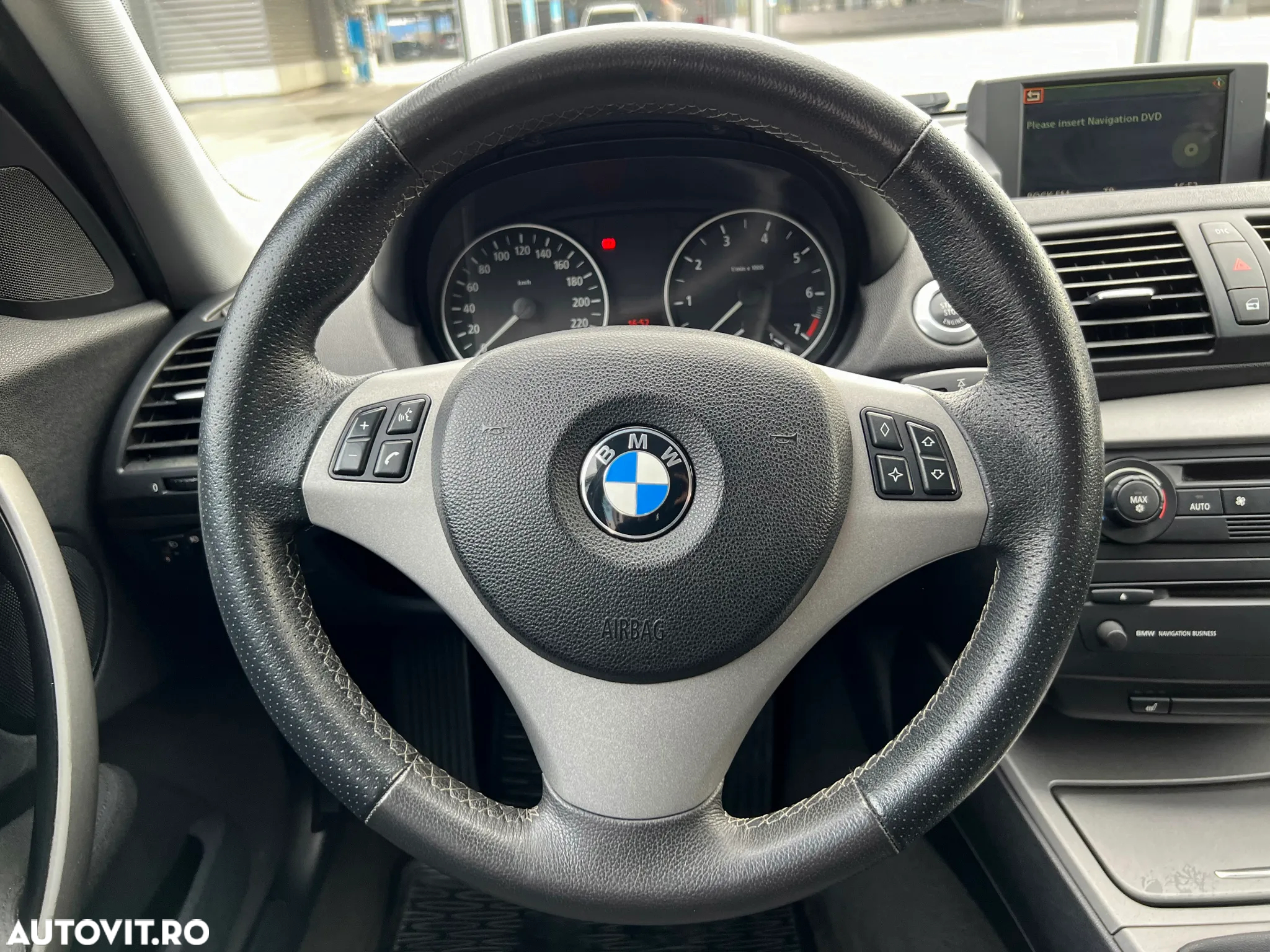 BMW Seria 1 118i - 12