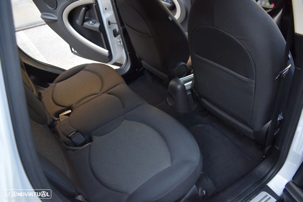 MINI Countryman One D - 8