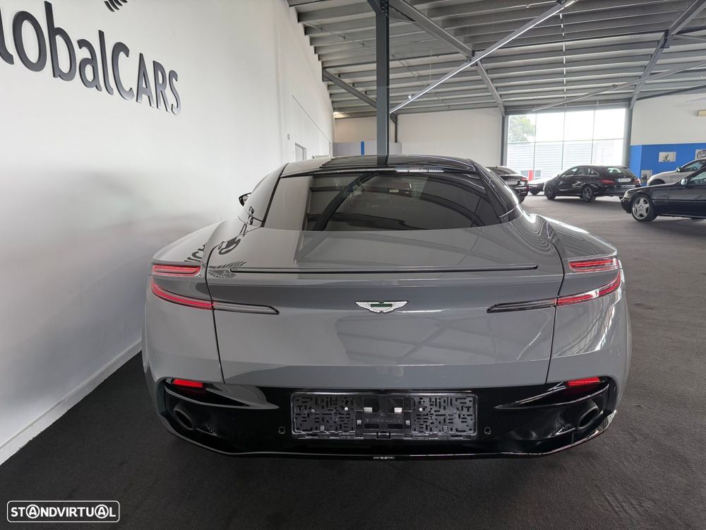 Aston Martin DB11 Coupé V8 Auto - 49