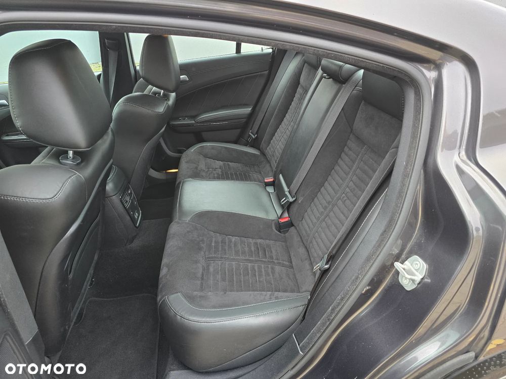 Dodge Charger 5.7 R/T Daytona - 17