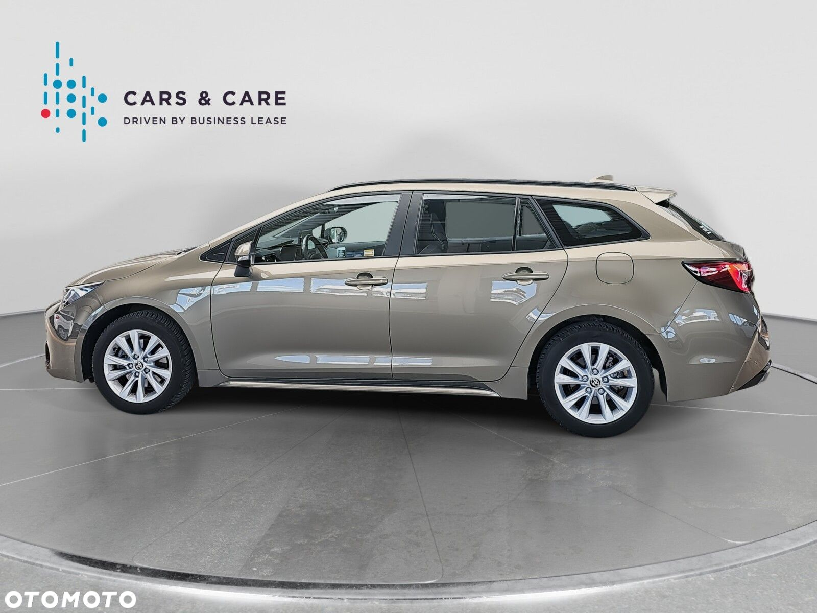 Toyota Corolla 2.0 Hybrid Comfort - 33
