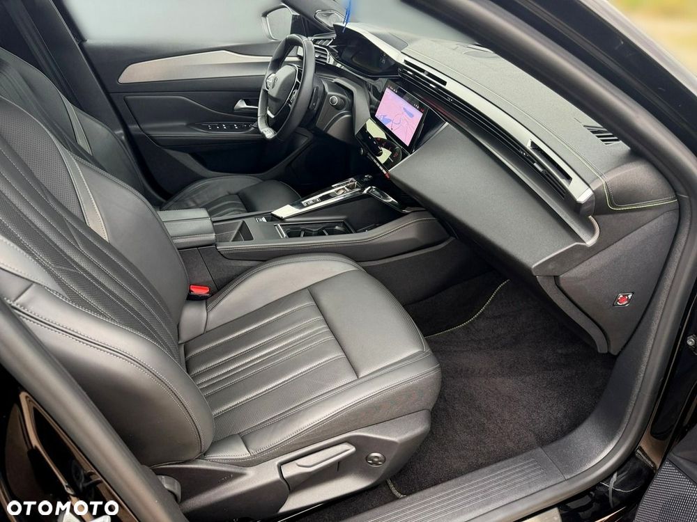 Peugeot 308 - 24