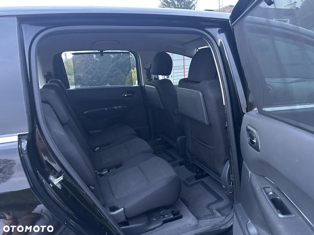 Peugeot 5008 - 15