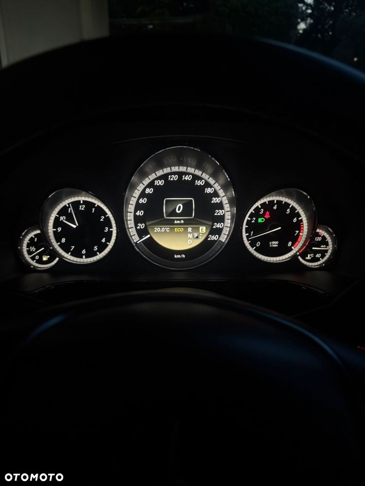 Mercedes-Benz Klasa E - 8
