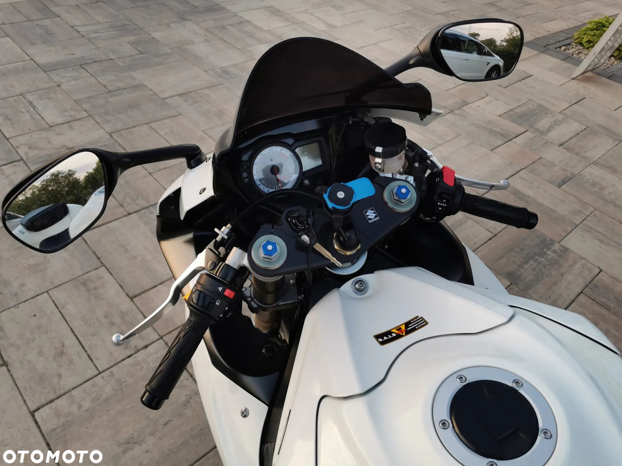 Suzuki GSX-R - 15