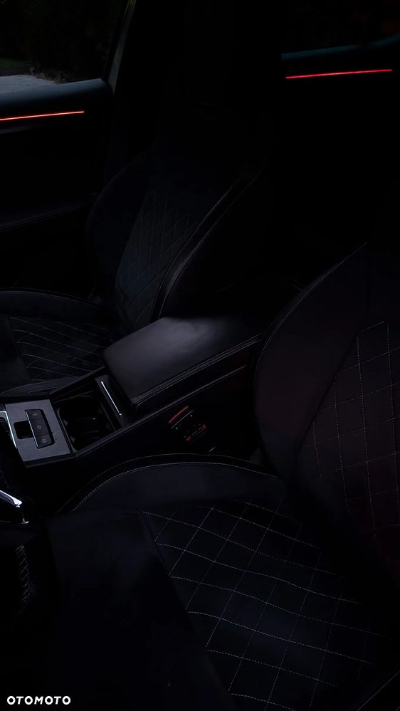 Skoda Superb 2.0 TSI DSG Sportline - 16