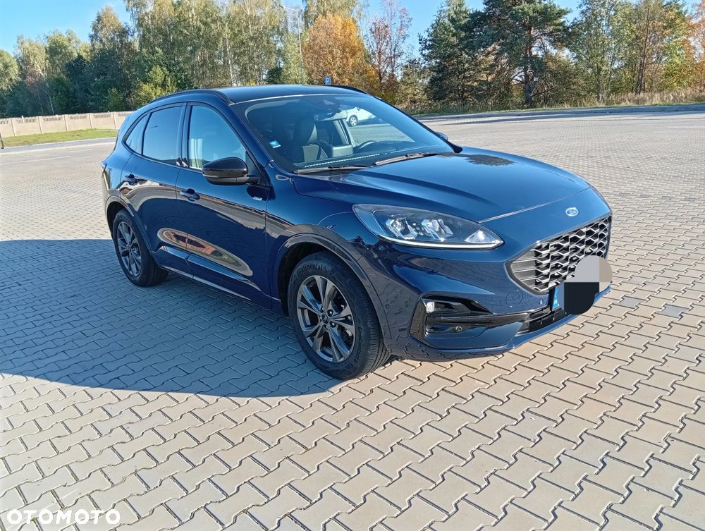 Ford Kuga - 1