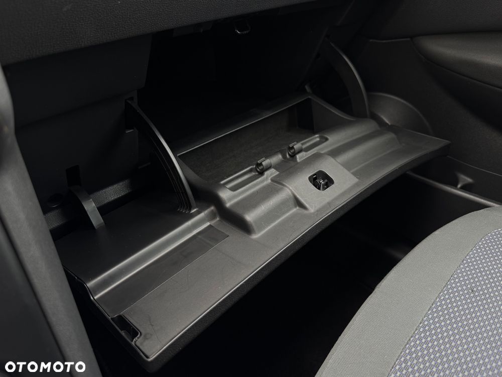 Nissan Qashqai 1.6 Visia - 25