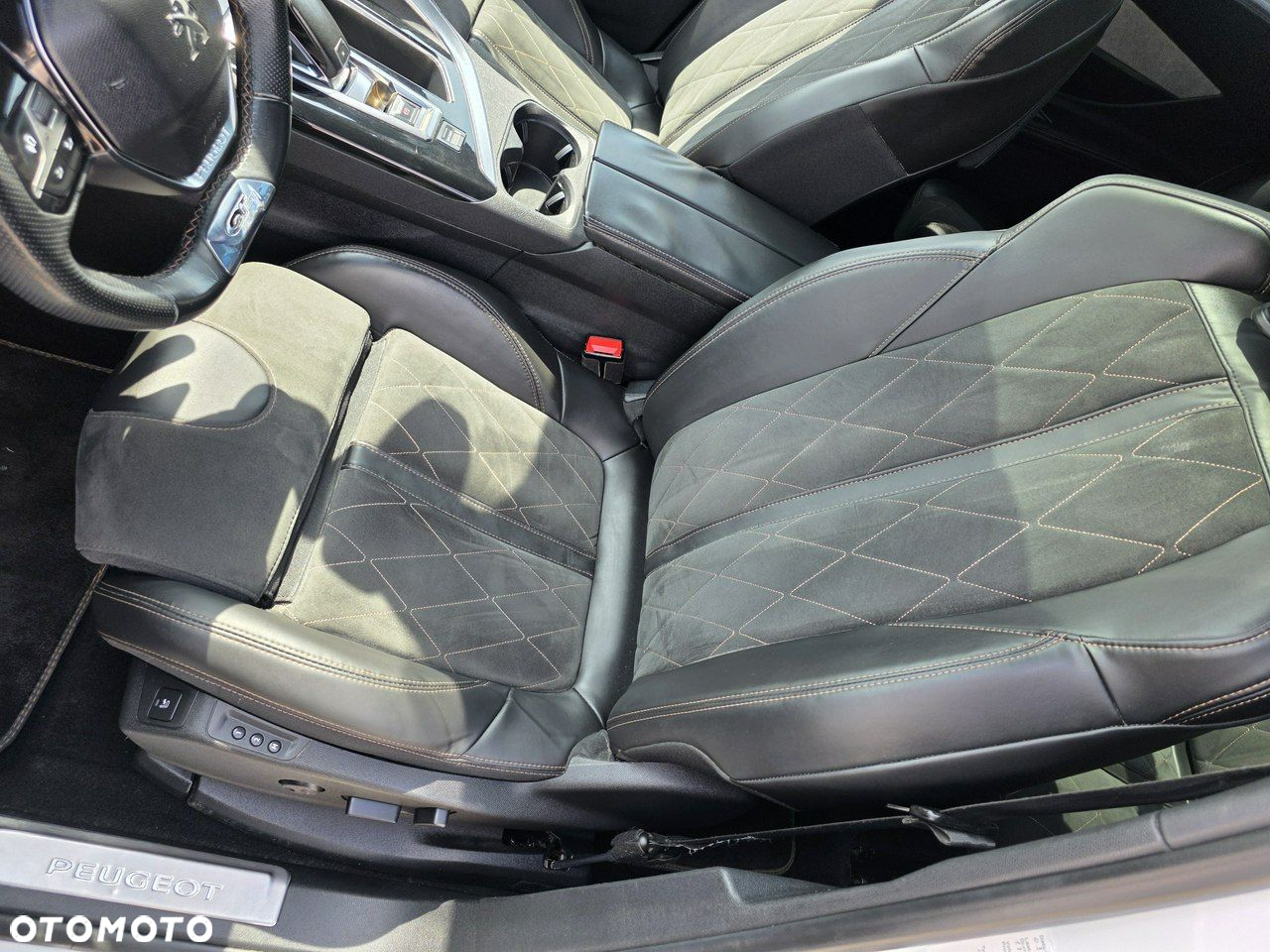 Peugeot 5008 BlueHDI 180 EAT6 GT - 21