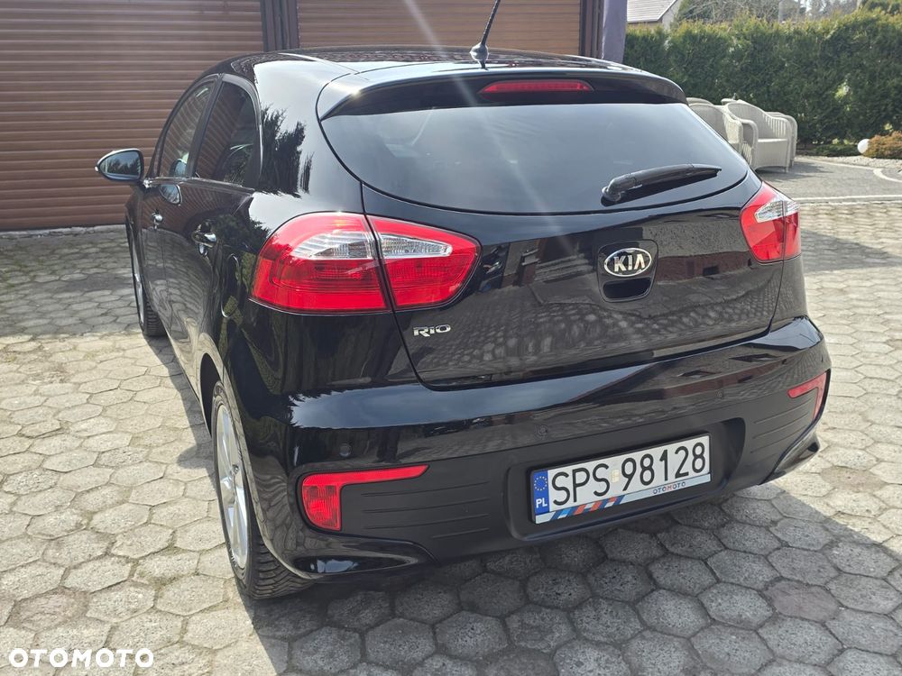 Kia Rio 1.2 Attract - 8