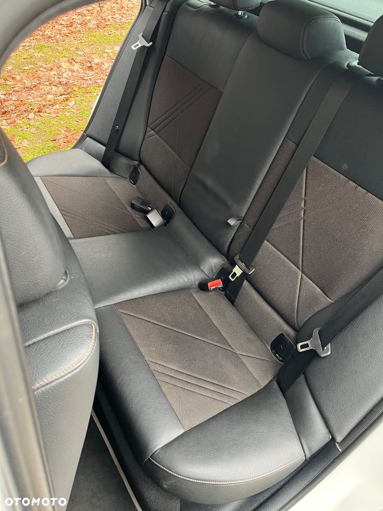 BMW X1 sDrive18i xLine - 10