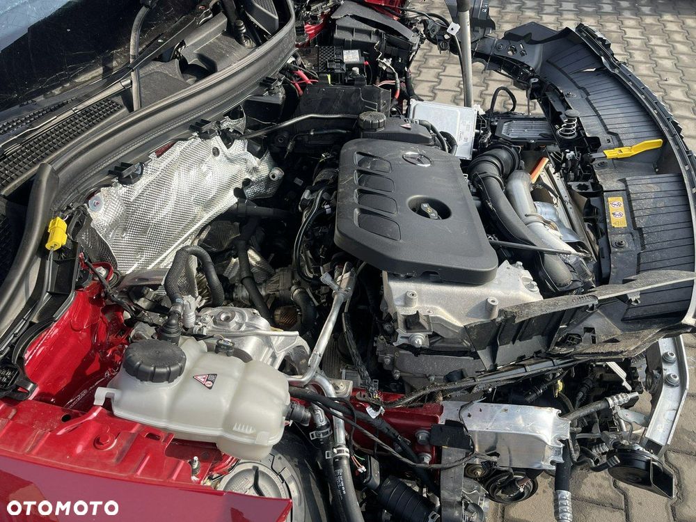 Mercedes-Benz GLA - 5