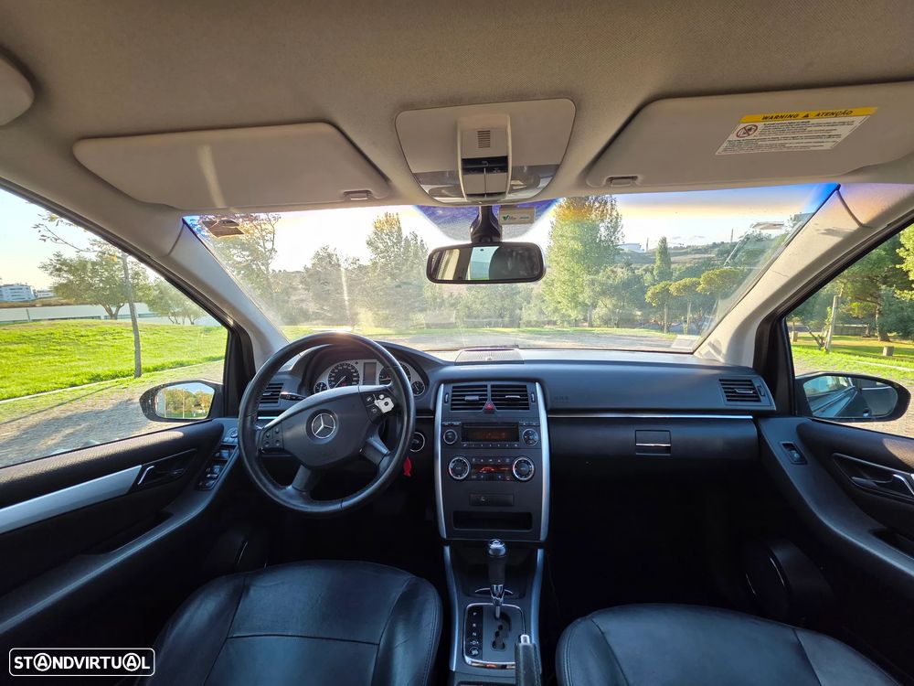 Mercedes-Benz B 200 CDi Autotronic - 22