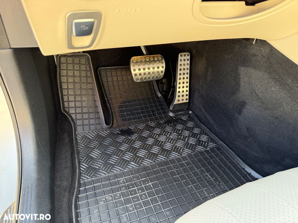 Mercedes-Benz E 300 Aut. - 21