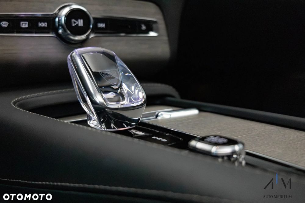 Volvo XC 90 B6 B AWD Ultimate Dark 7os - 26