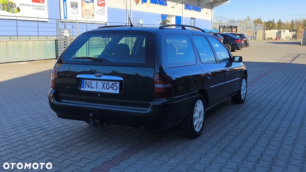 Ford Mondeo - 4