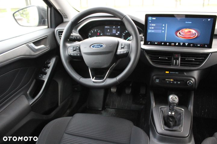 Ford Focus 1.0 EcoBoost Titanium - 33