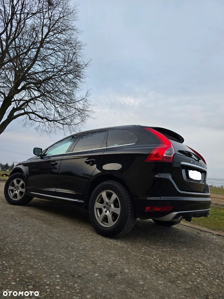 Volvo XC 60 D5 AWD R-Design Momentum - 7