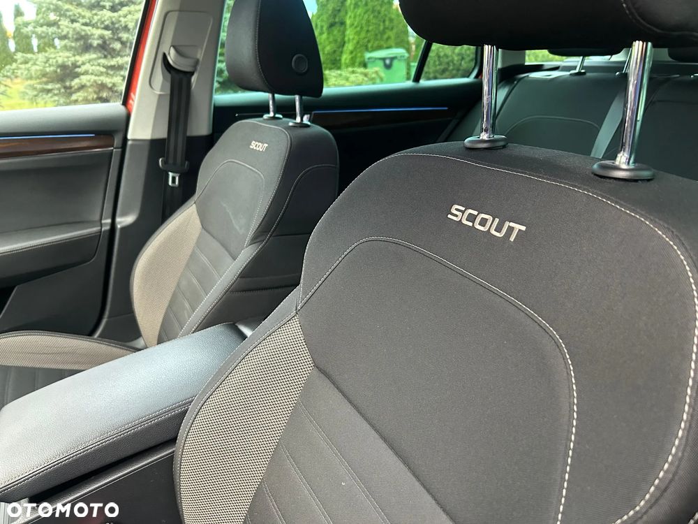 Skoda Superb 2.0 TDI SCR 4x4 Scout DSG - 30