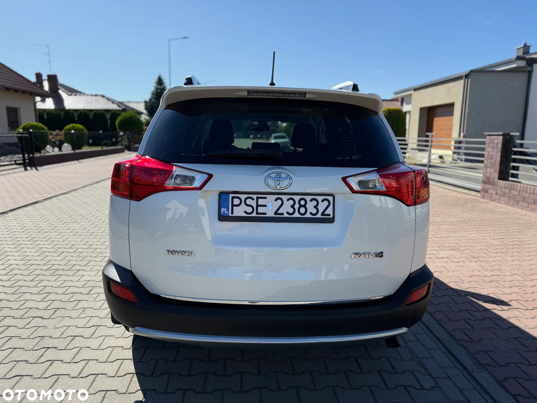 Toyota RAV4 2.0 D-4D Active - 17