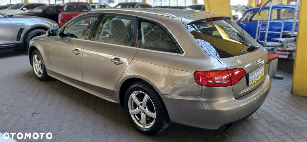 Audi A4 Avant - 7