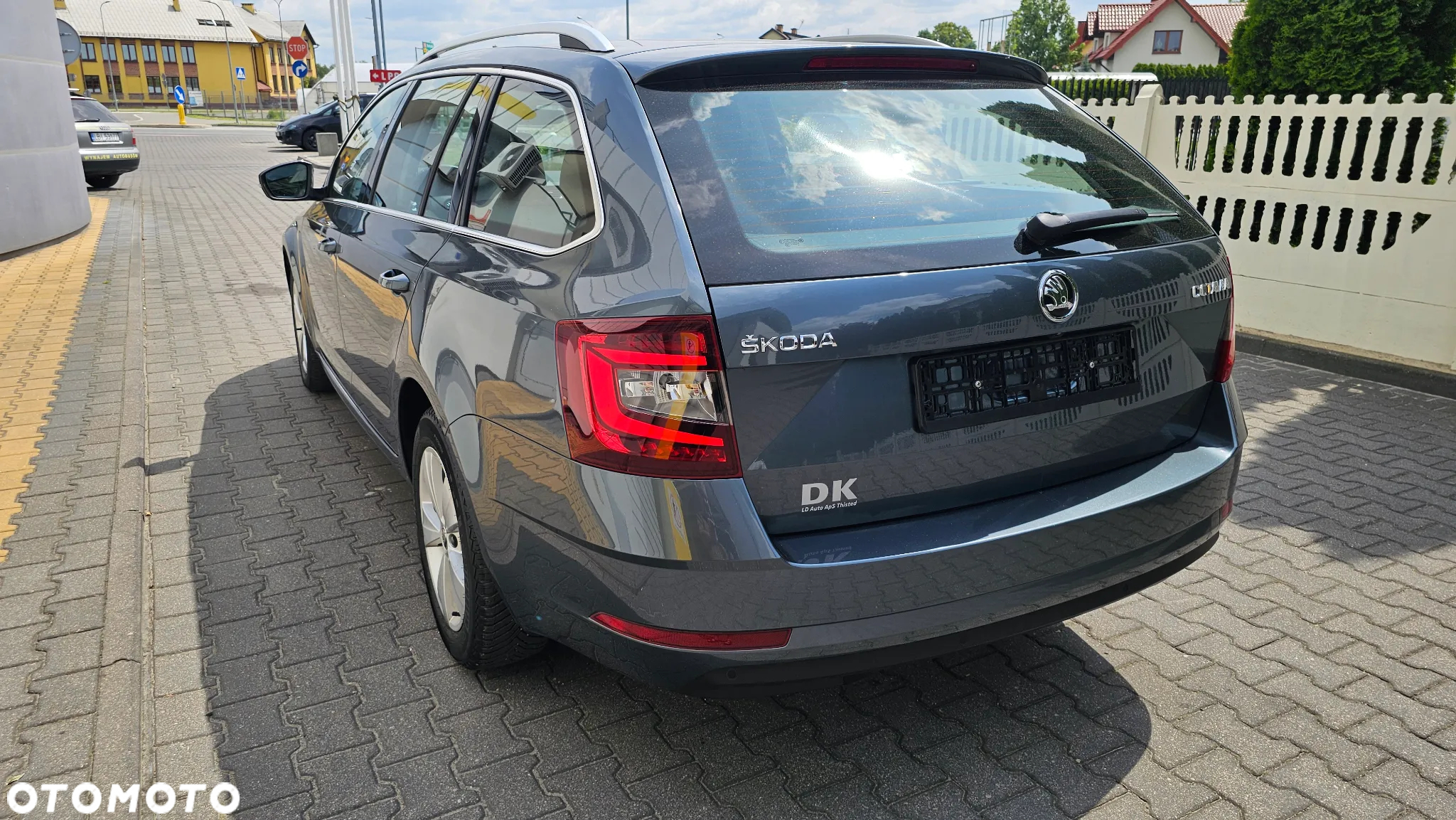 Skoda Octavia 1.6 TDI Ambition DSG - 7