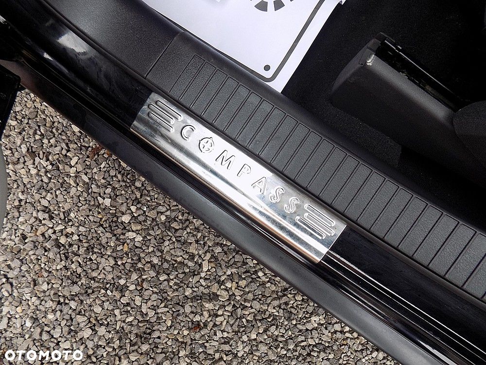 Jeep Compass 2.0 CRD DPF Limited - 11