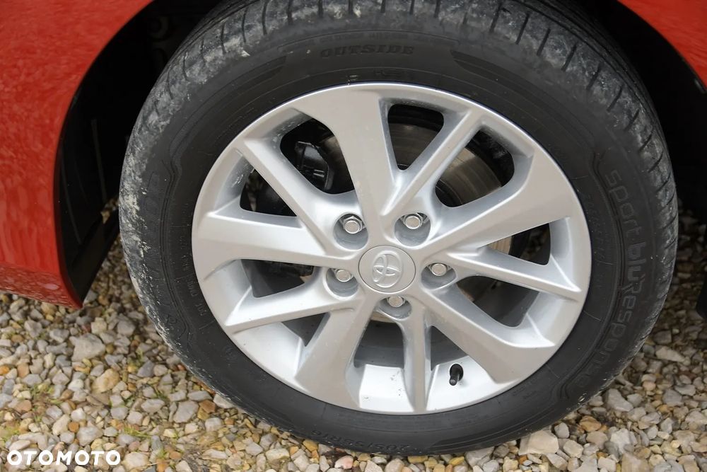 Toyota Auris - 35