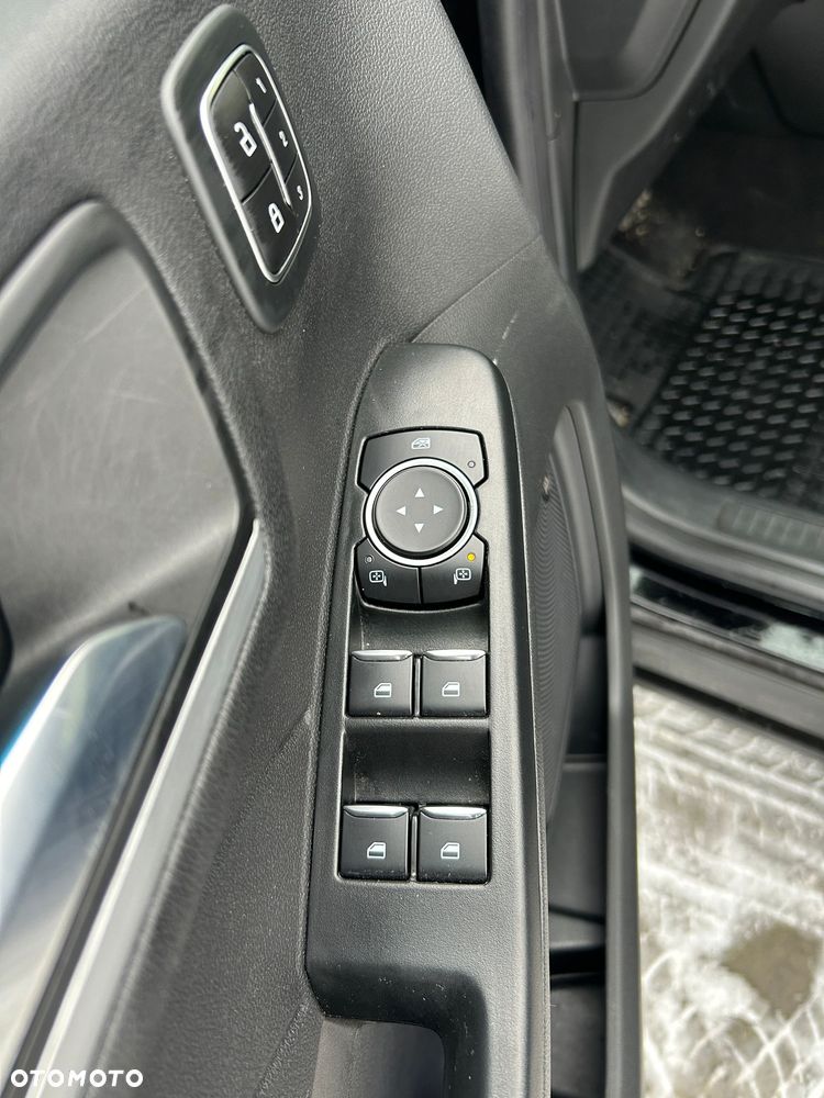 Ford Escape 2.0 EcoBoost AWD Titanium - 16