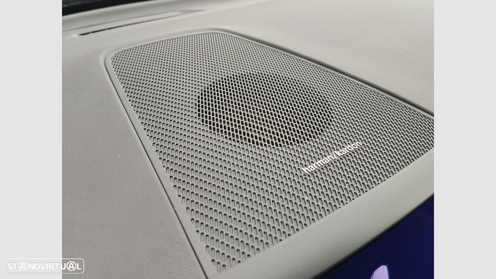 Volvo XC 60 2.0 T6 PHEV Black Edition AWD - 20